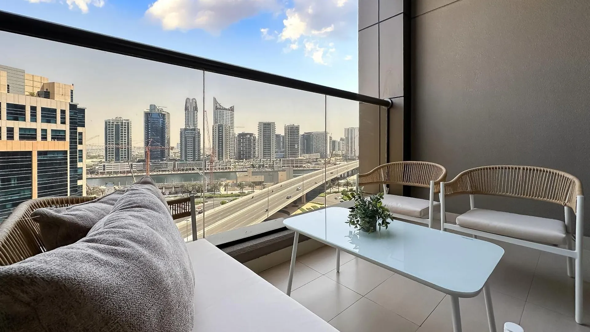 Trophy - Downtown Scape Views Suite Ντουμπάι 0*,  Ηνωμένα Αραβικά Εμιράτα